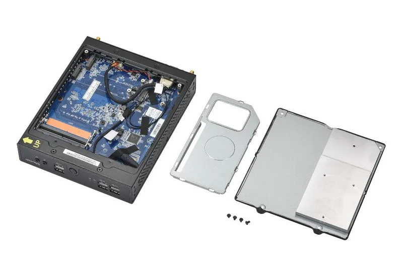 EQUIPO SHUTTLE "Bareb" i7-1355U DS50U7 sDDR5